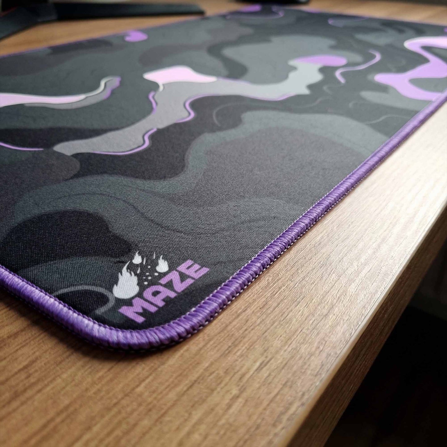 MAZE Light Series – Armatic bp 2XL Extended Gaming Desk Mat